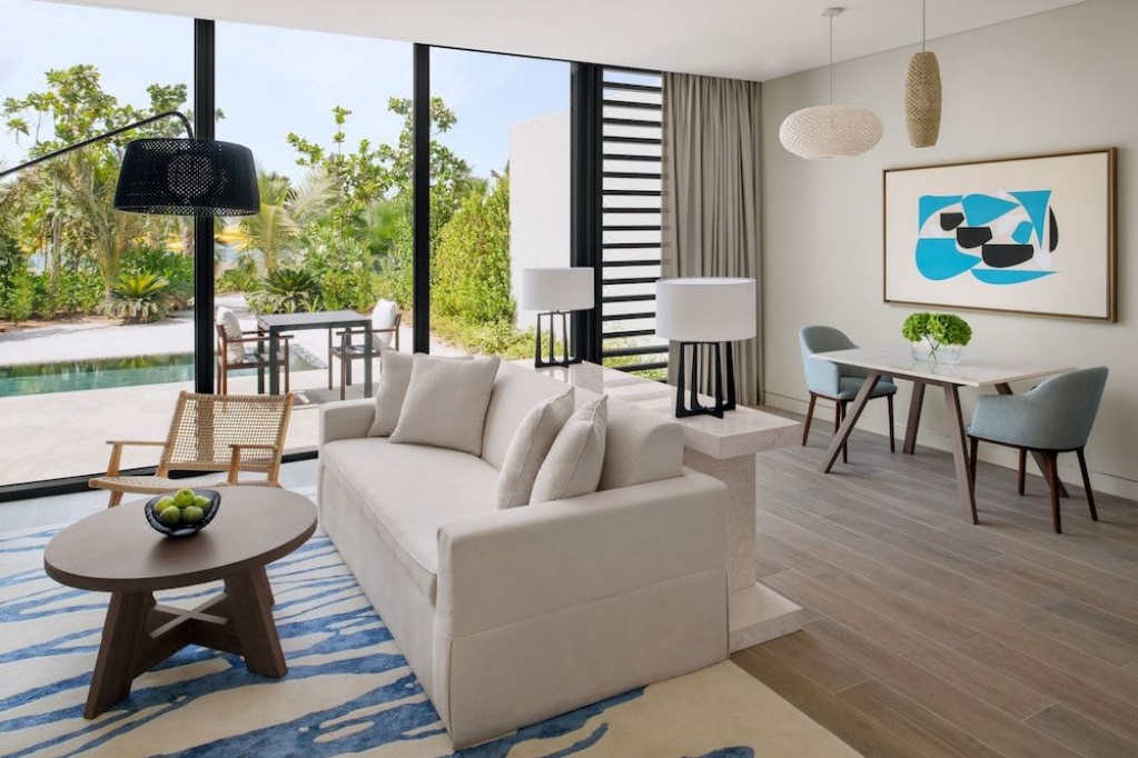 02261120009tsb6ejB0EB_W_1080_808_R5_D