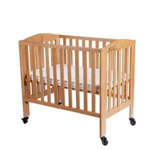 Hôtel moderne de luxe en gros personnalisé berceau de lit pour bébé en bois naturel